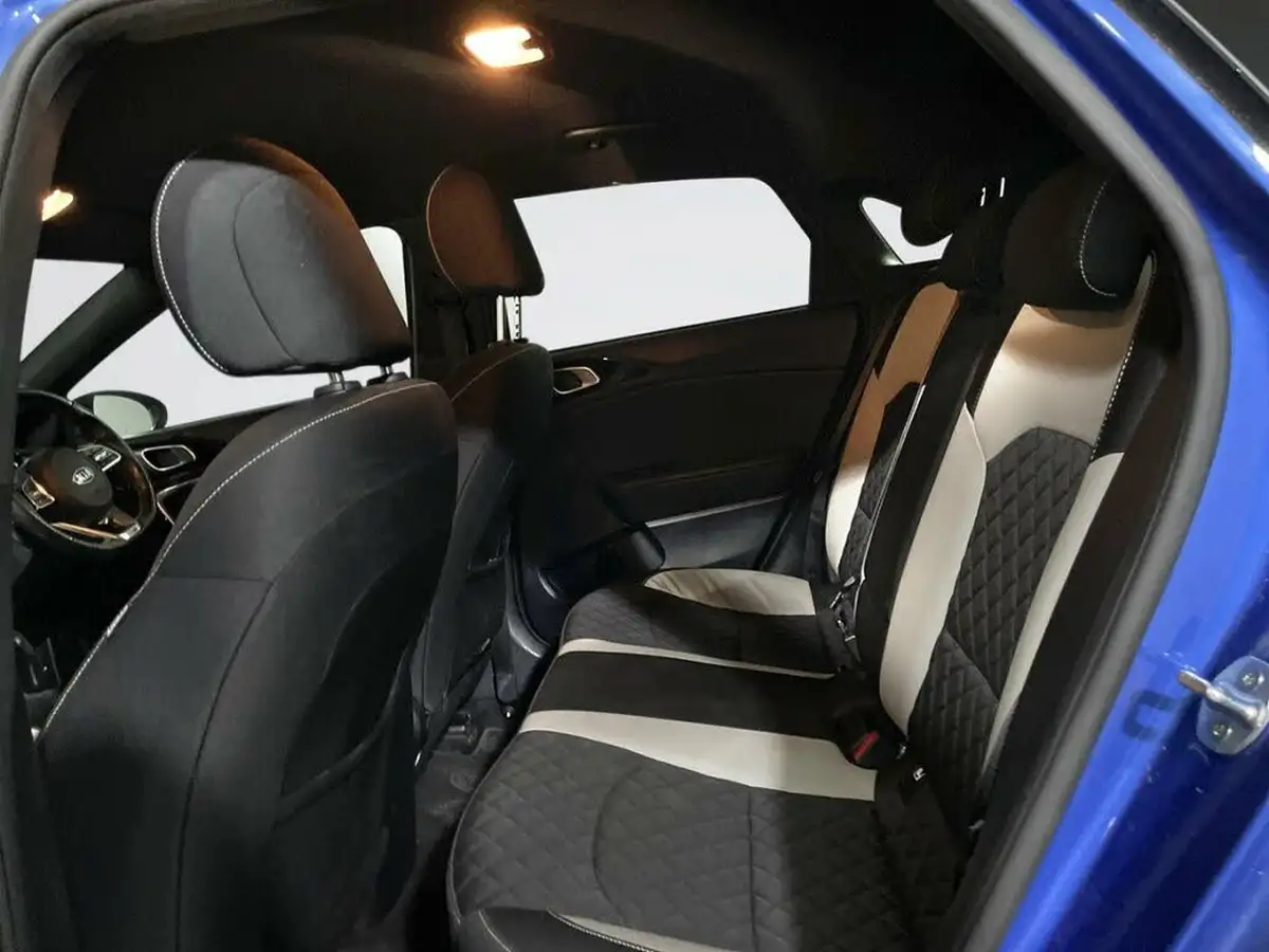2020-kia-ceed-16crdi-gt-line-dct-big-29