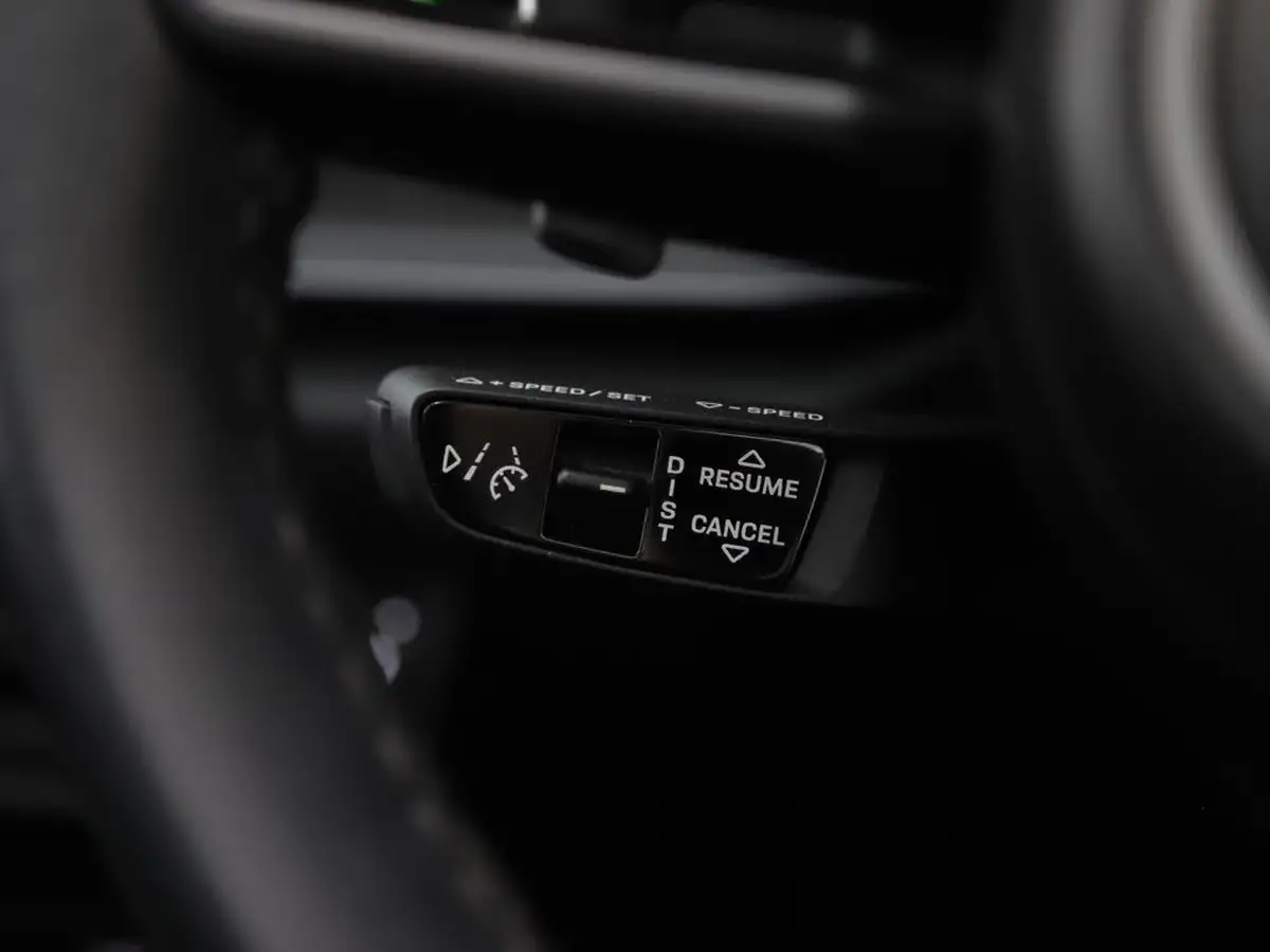 2021-porsche-911-30-targa-4s-big-31