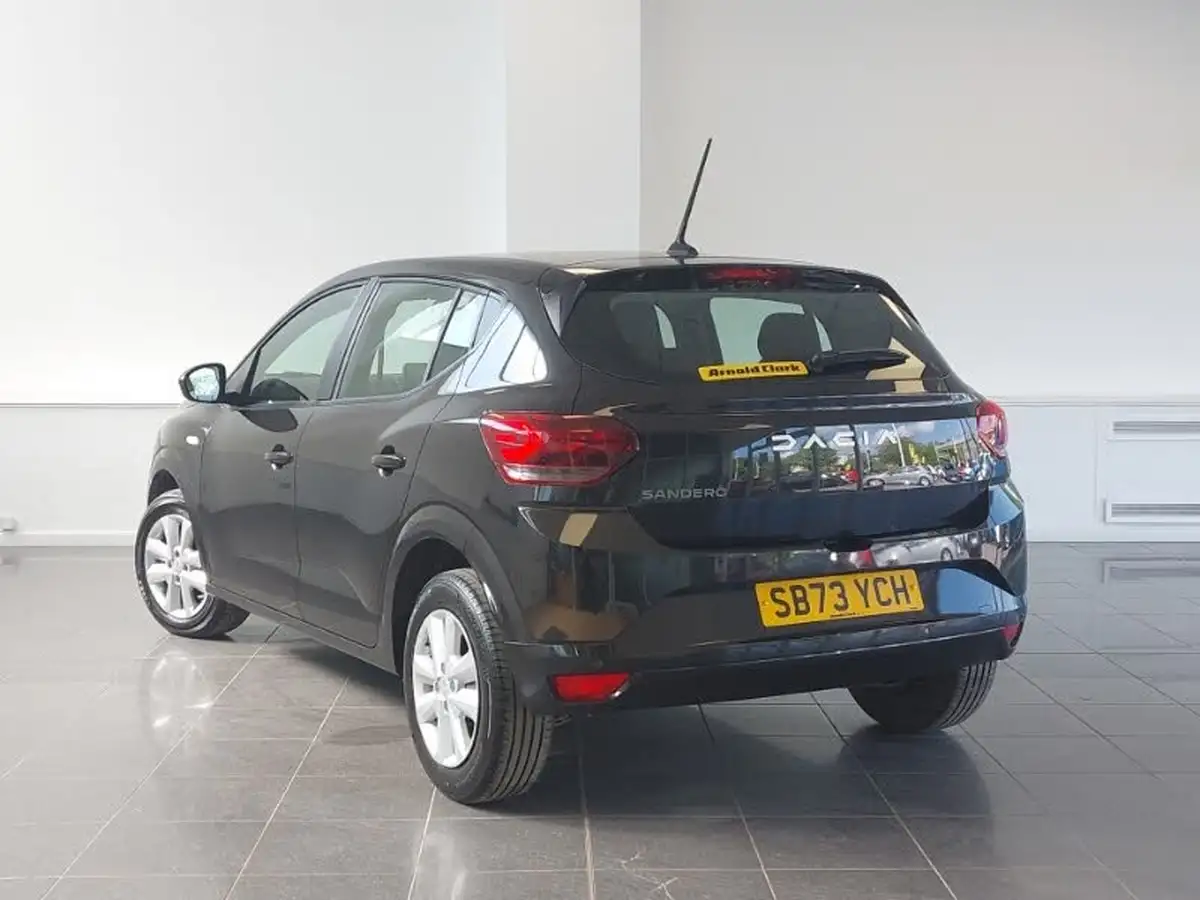 2023-dacia-sandero-10-tce-expression-90bhp-big-1