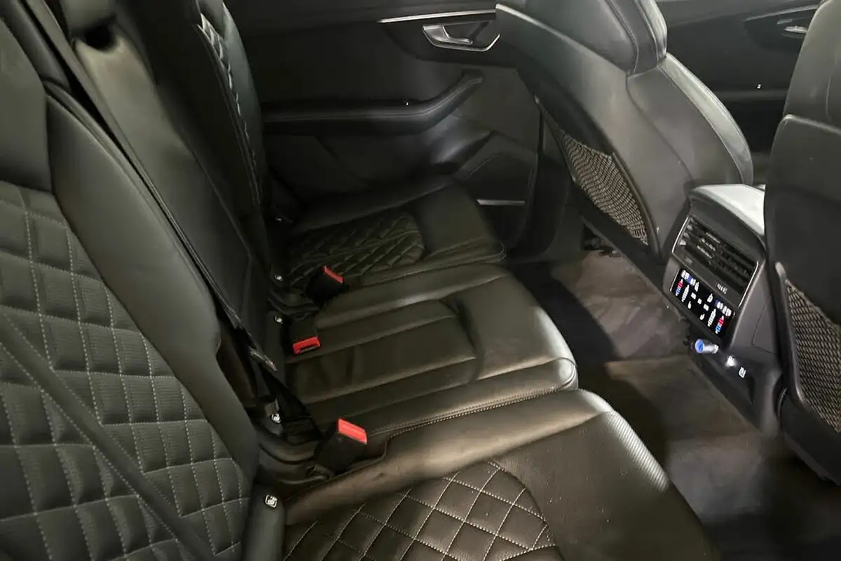 2021-audi-q7-30-50-tdi-vorsprung-big-16