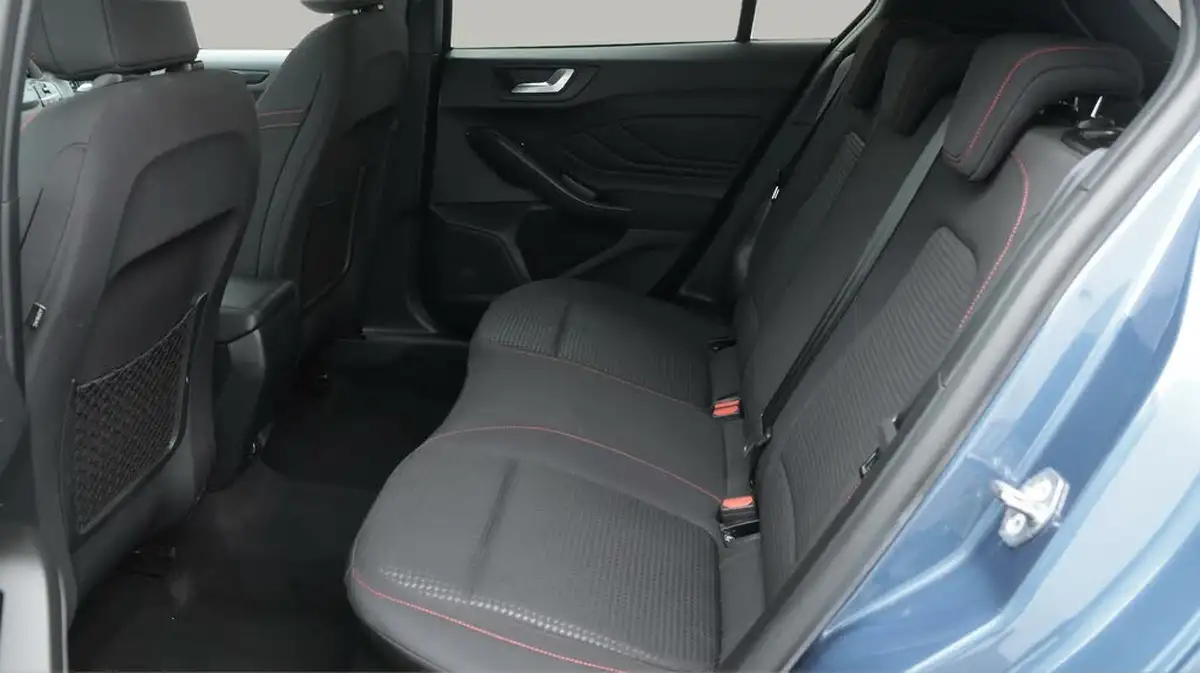 2021-ford-focus-15-st-line-edition-hatchback-big-16