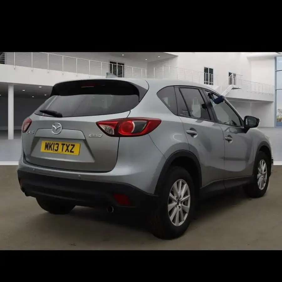 2013-mazda-mazda3-16-venture-edition-big-5