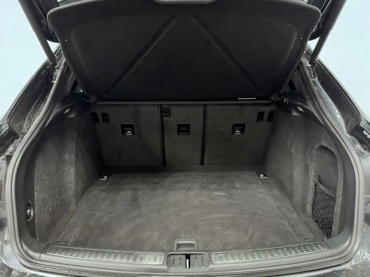 2019-porsche-macan-20-big-6
