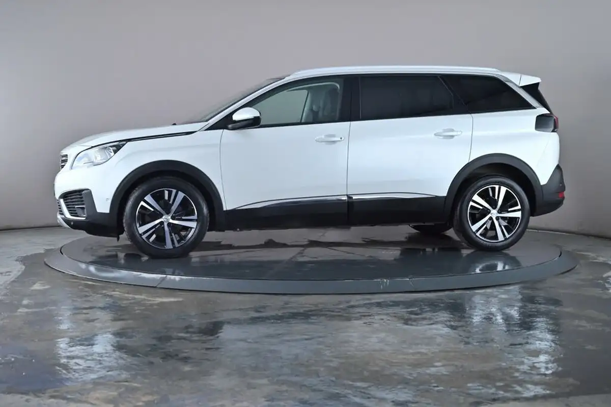 2018-peugeot-5008-suv-12-puretech-allure-eat6-big-11