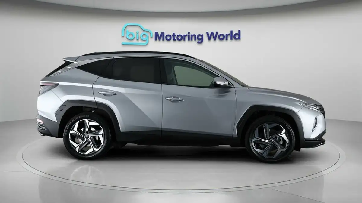 2022-hyundai-tucson-16-t-gdi-premium-230ps-hybrid-auto-big-7