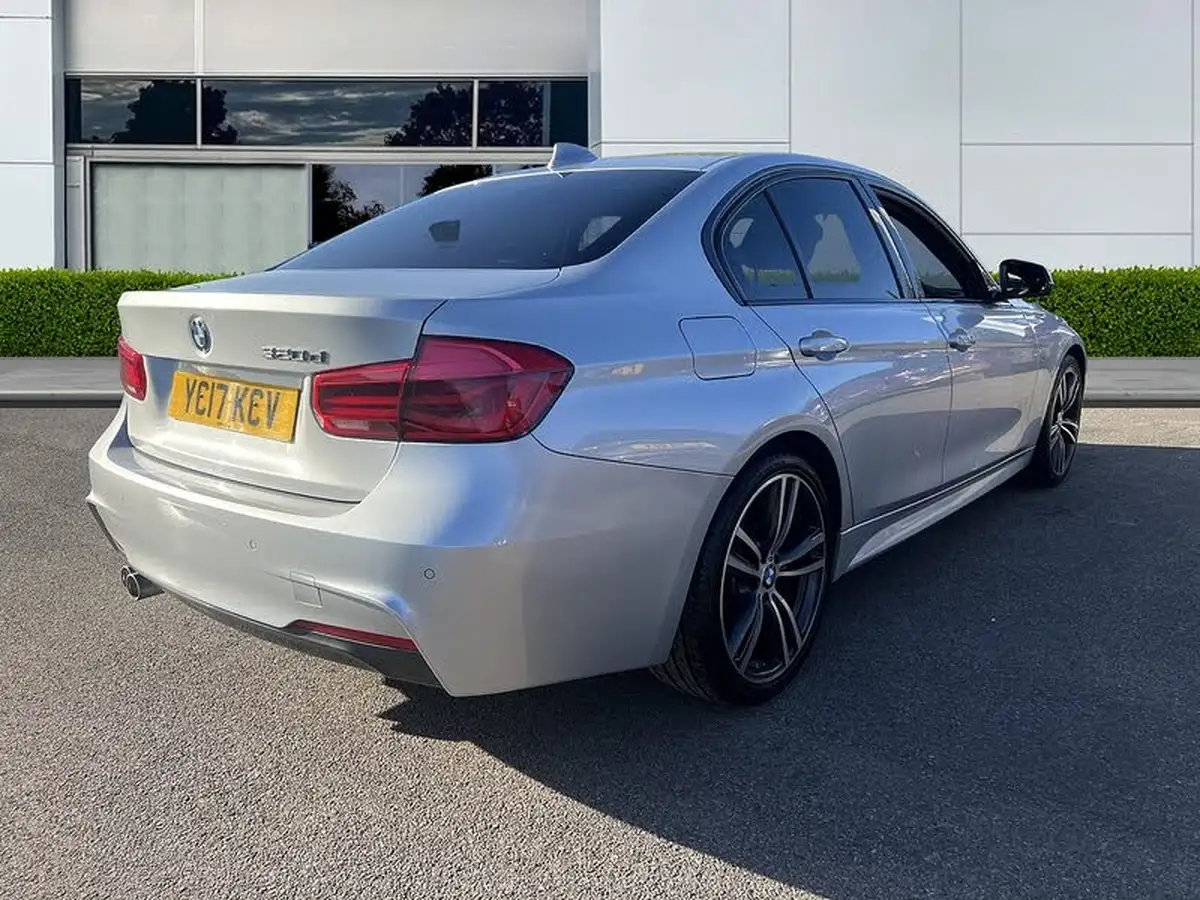 2017-bmw-3-series-20td-320d-m-sport-saloon-4d-auto-big-7