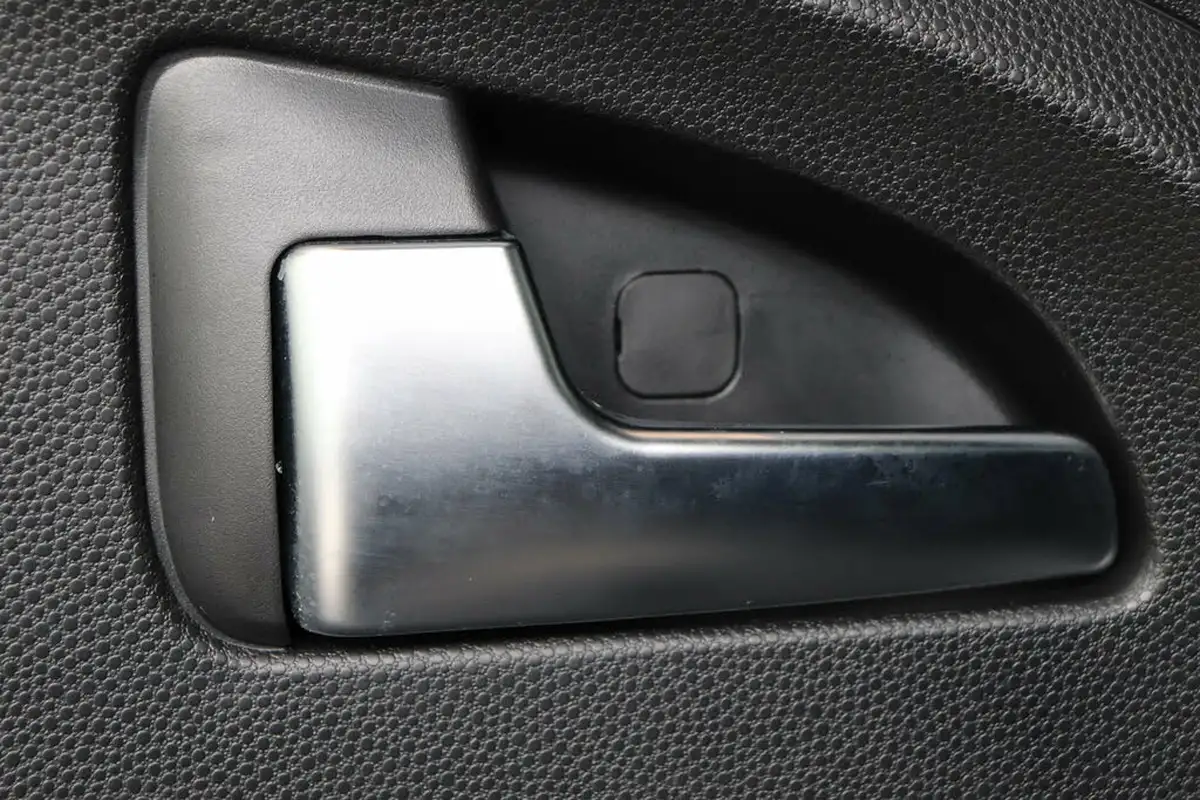 2017-kia-venga-14-2-big-37