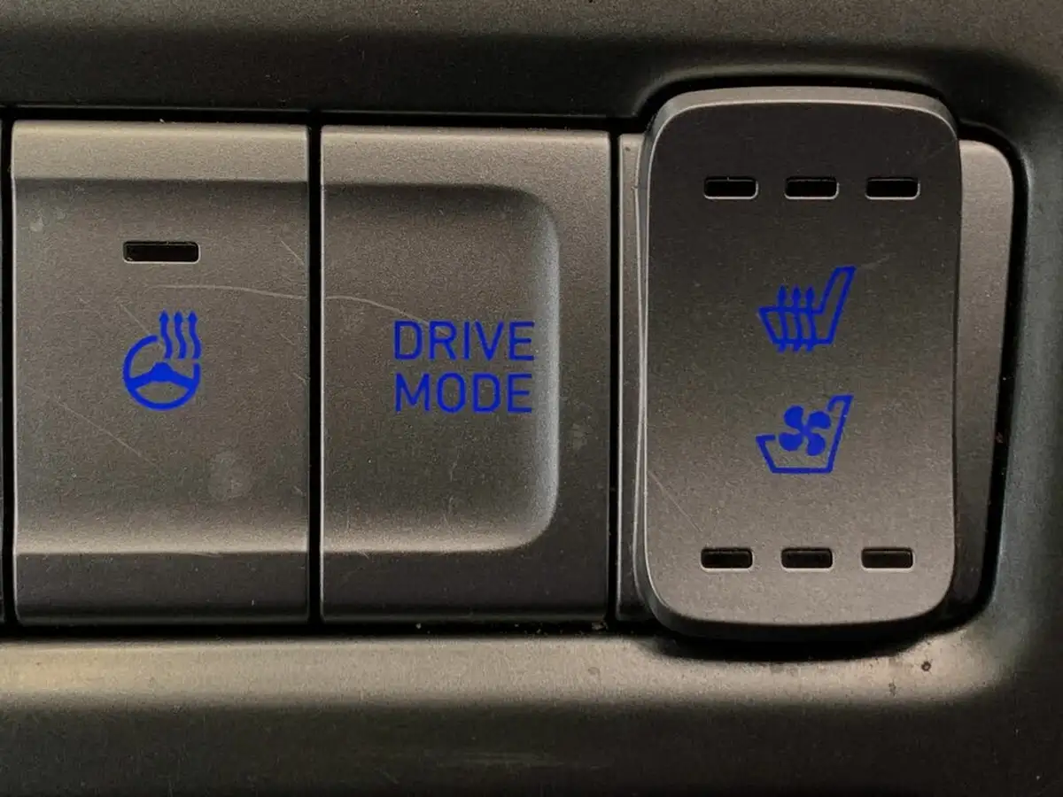 2020-hyundai-kona-e-premium-se-64kwh-105kw-obc-big-17