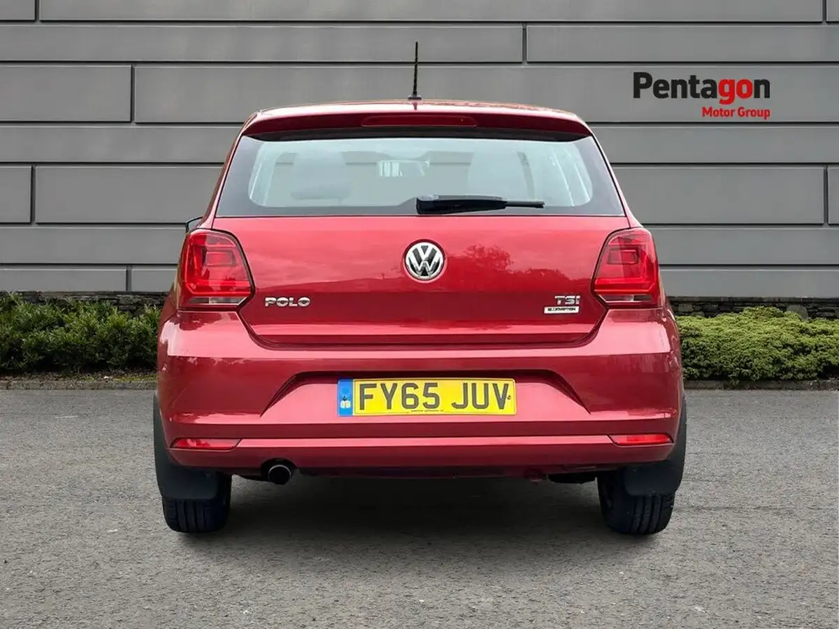 2015-volkswagen-polo-12-tsi-se-5d-big-14