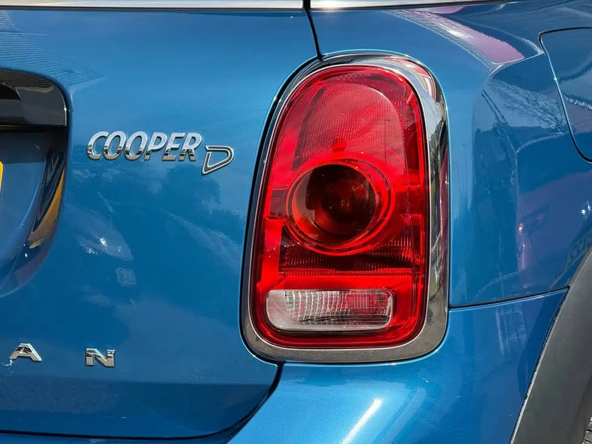 2017-mini-countryman-20td-cooper-d-ss-auto-big-26