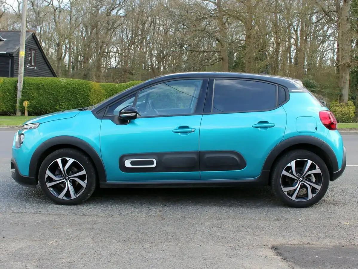 2022-citroen-c3-12-puretech-shine-plus-110ps-ss-eat6-big-16