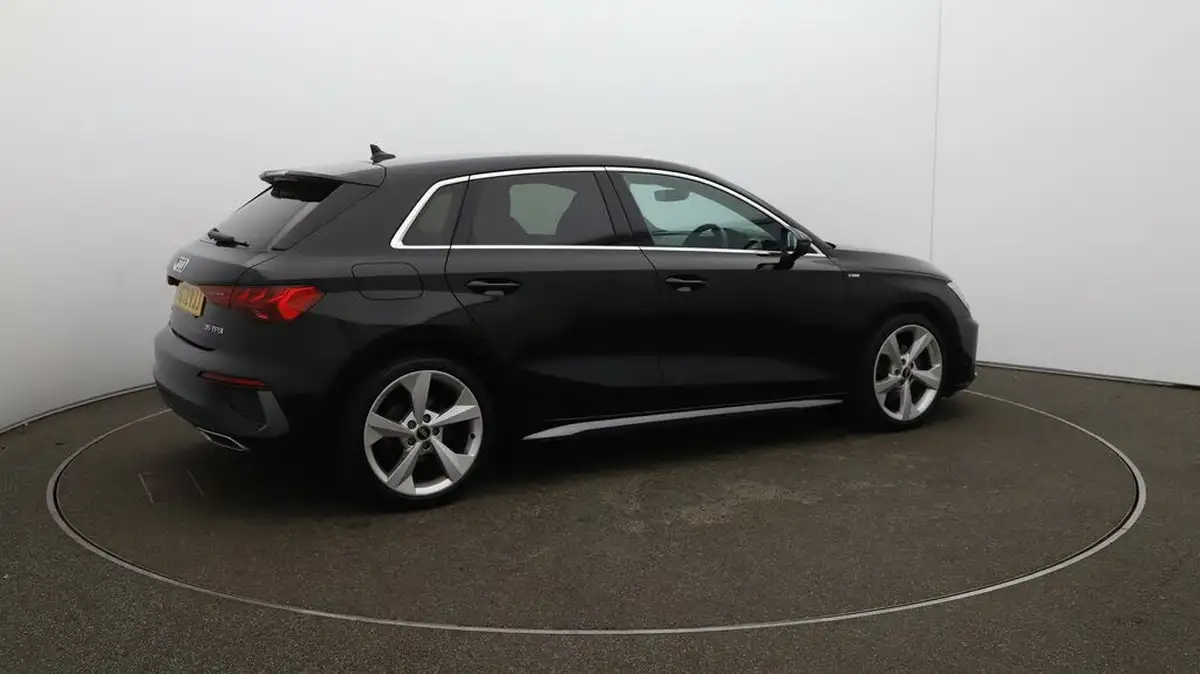 2023-audi-a3-15-35-tfsi-s-line-sportback-5d-big-45