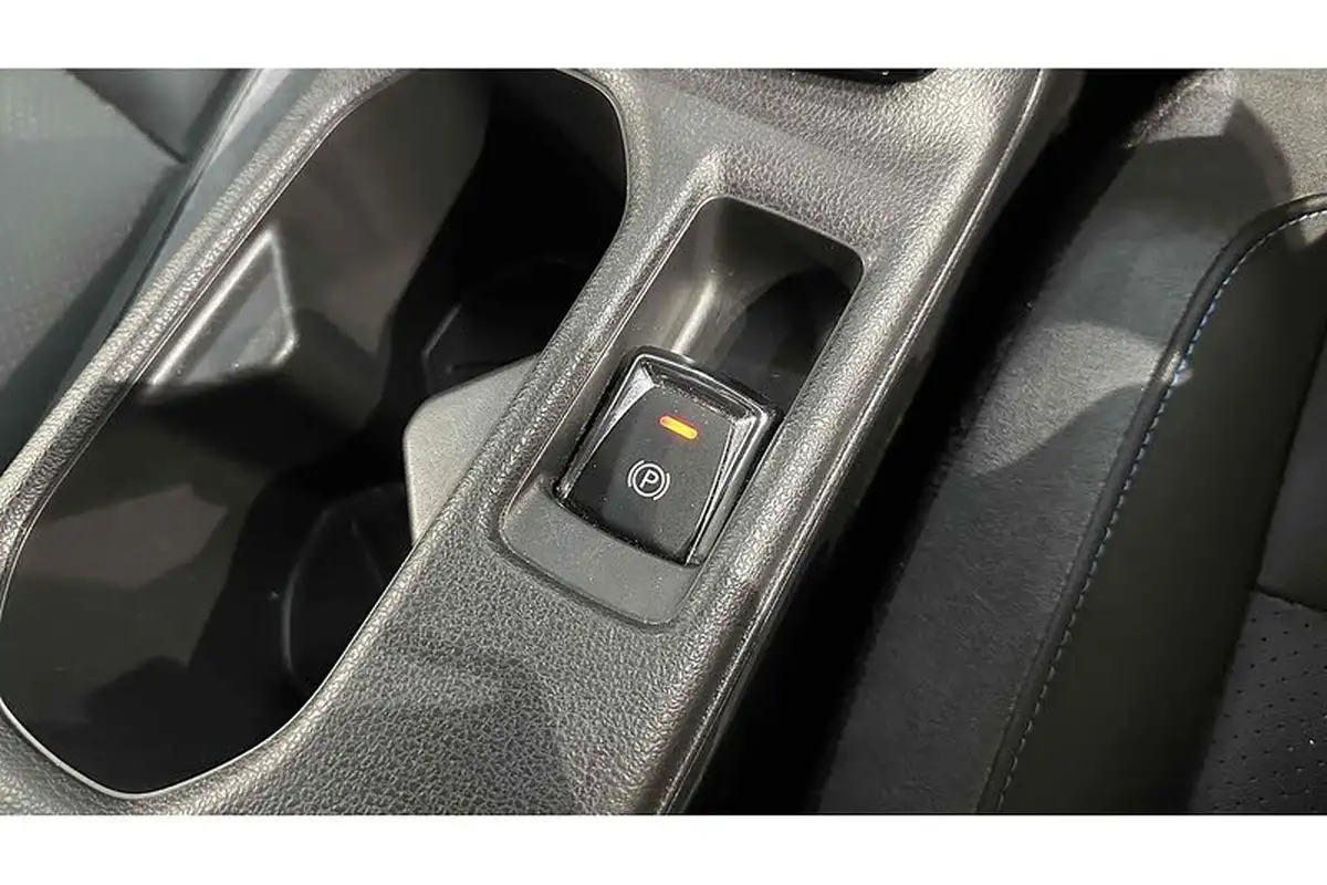 2024-nissan-leaf-e-tekna-39kwh-big-39