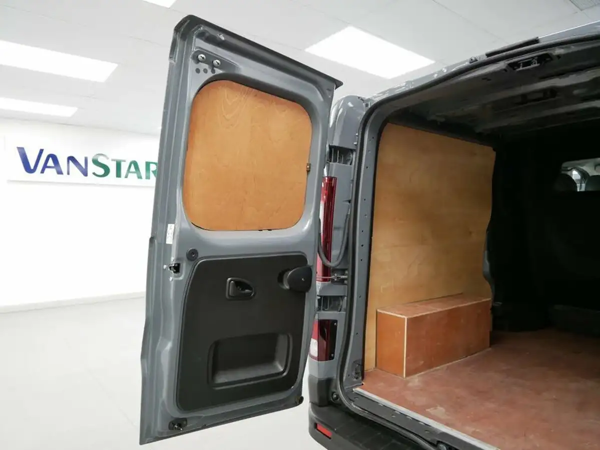 2022-renault-trafic-20dci-ll30-150-sport-crew-big-24