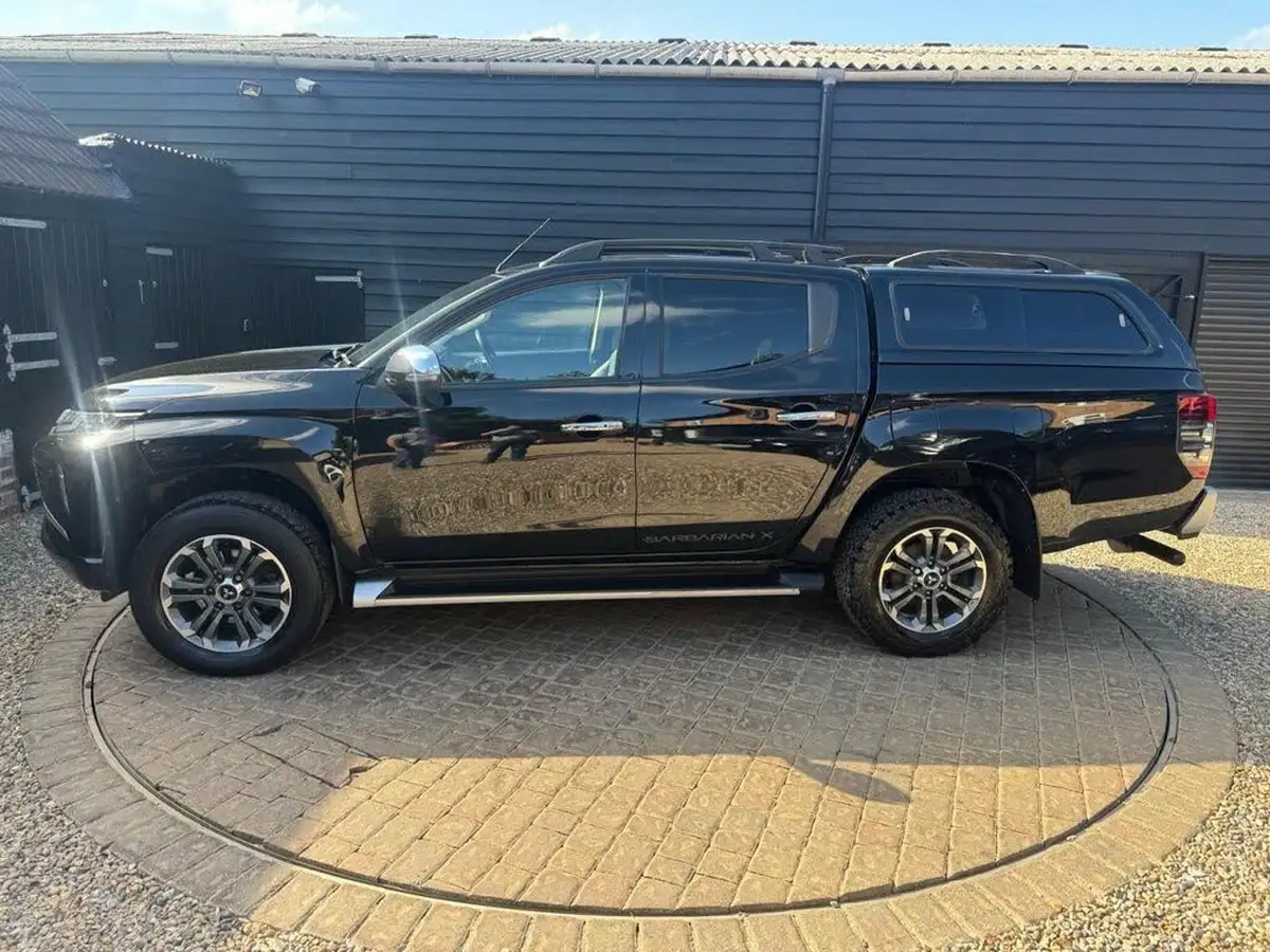 2019-mitsubishi-l200-22di-d-barbarian-x-big-46