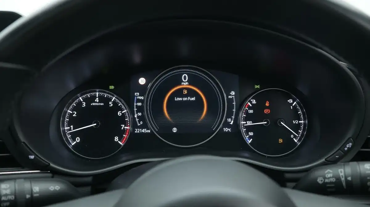 2023-mazda-mazda3-20-sport-lux-186ps-hatchback-5d-big-10