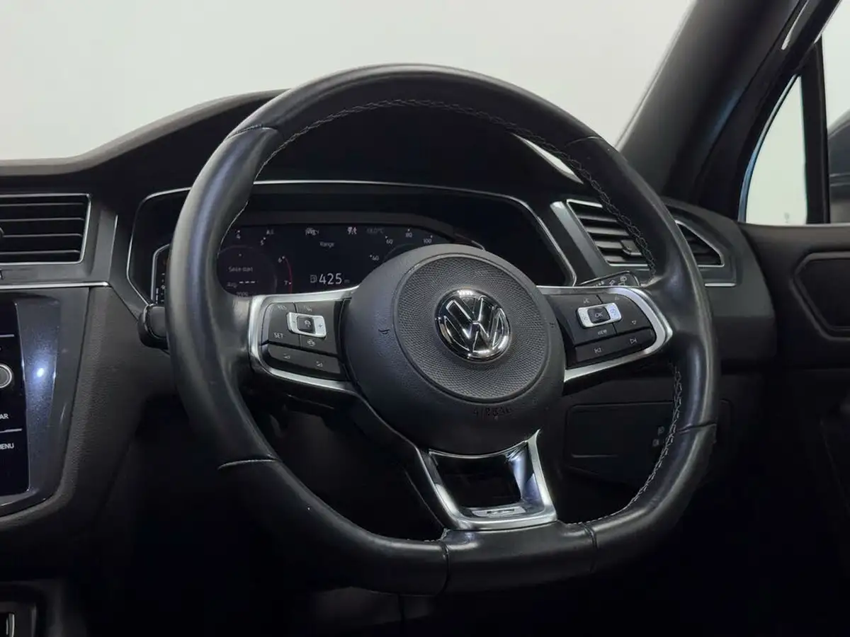 2021-volkswagen-tiguan-allspace-15-tsi-r-line-tech-big-32