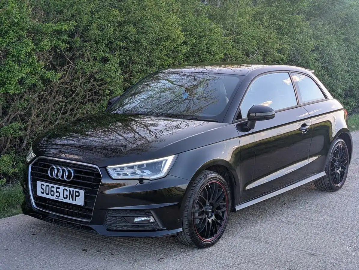 2015-audi-a1-14-s-line-125ps-ss-hatchback-3d-1395cc-big-3
