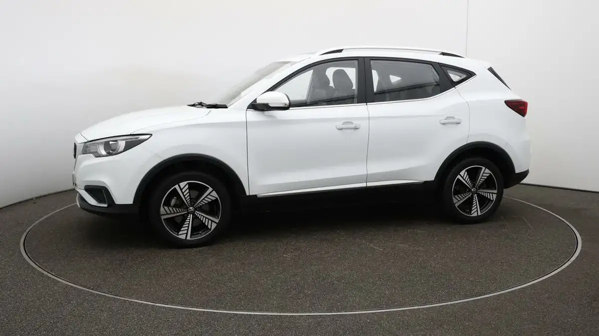 2021-mg-zs-suv-e-exclusive-ev-big-65