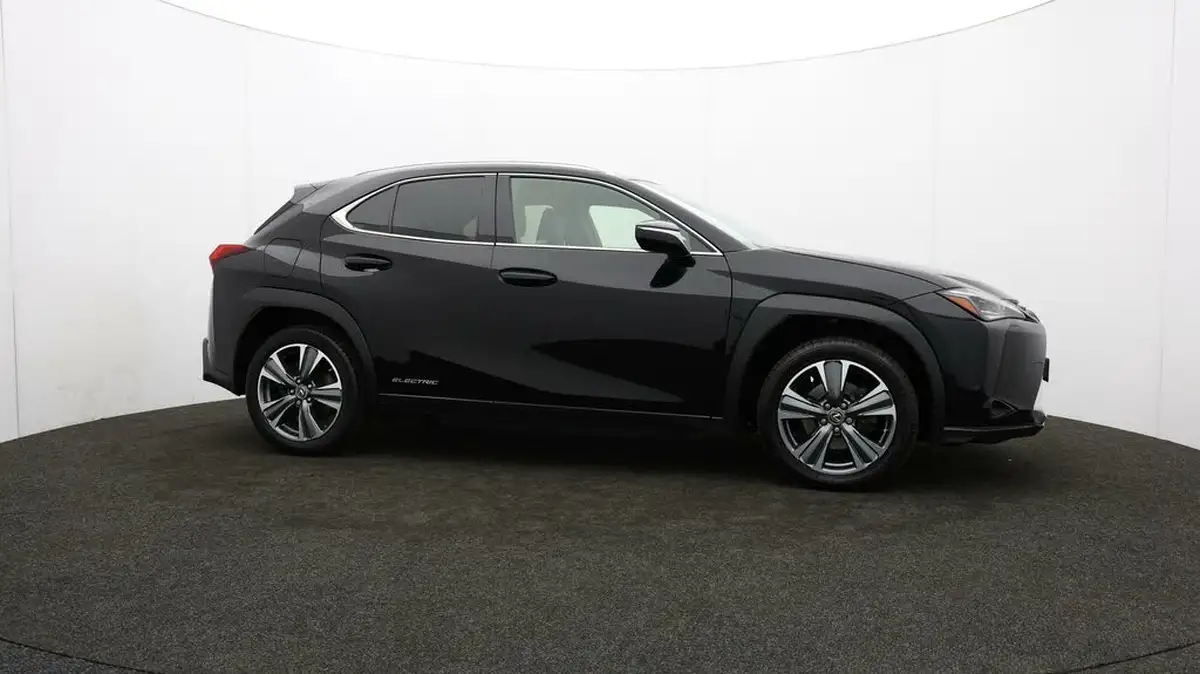 2021-lexus-ux-300e-e-ux-big-45