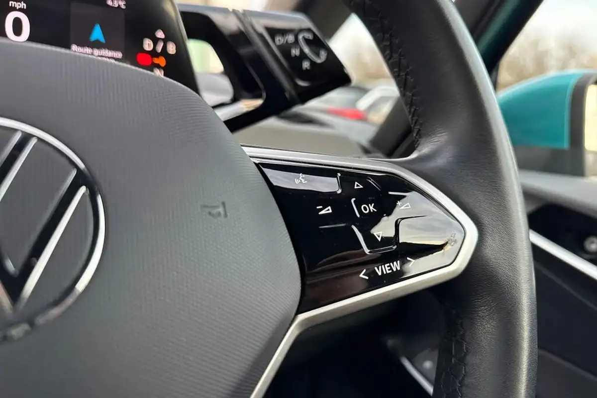 2022-volkswagen-id3-e-life-204ps-58kwh-pro-performance-big-25