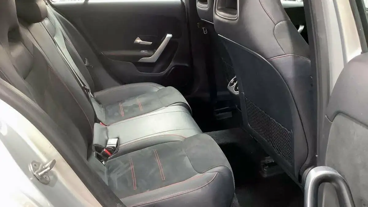 2019-mercedes-benz-a-class-20-a220-amg-line-ss-hatchback-5d-big-7