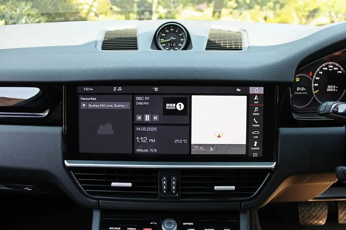 2020-porsche-cayenne-30-v6-e-hybrid-462ps-station-wagon-big-22