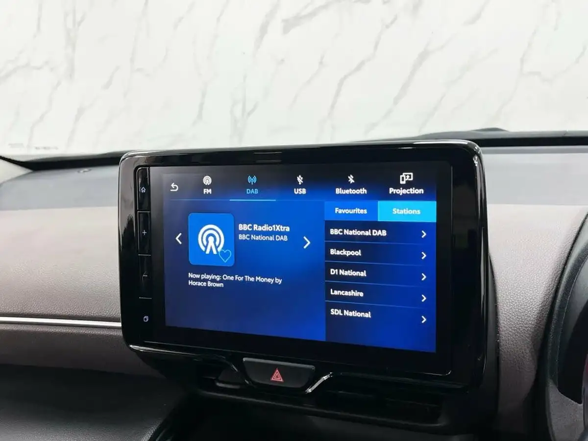 2022-toyota-yaris-cross-15-vvt-i-excel-awd-i-big-21