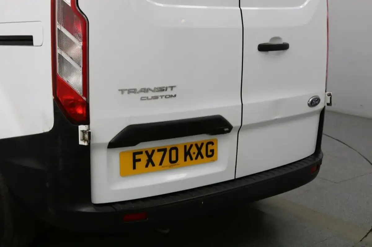 2020-ford-transit-custom-20tdci-280-l1h1-leader-105pseu6dt-panel-van-big-68