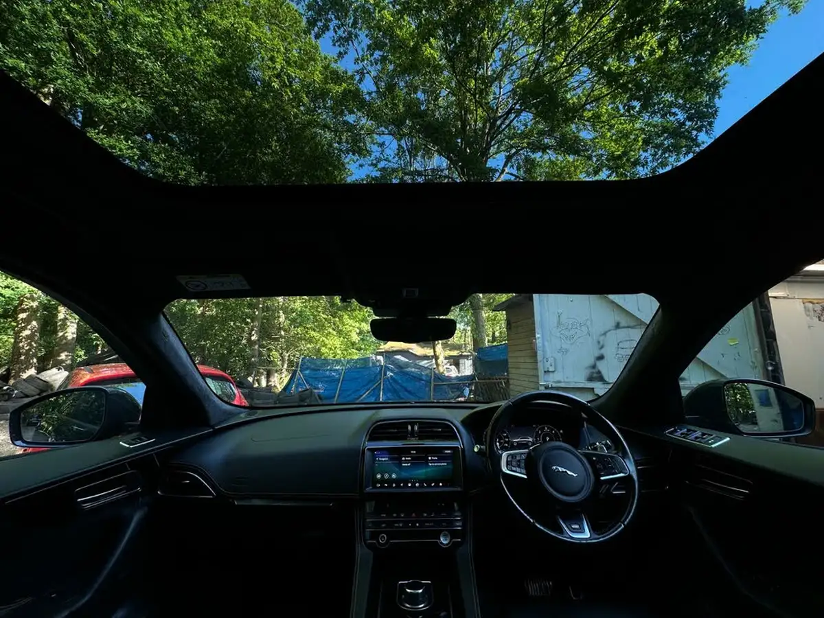 2020-jaguar-f-pace-30td-300-sport-big-24