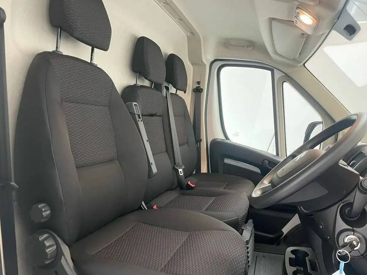 2023-citroen-relay-22bluehdi-35-l3h2-enterprise-edition-panel-big-9
