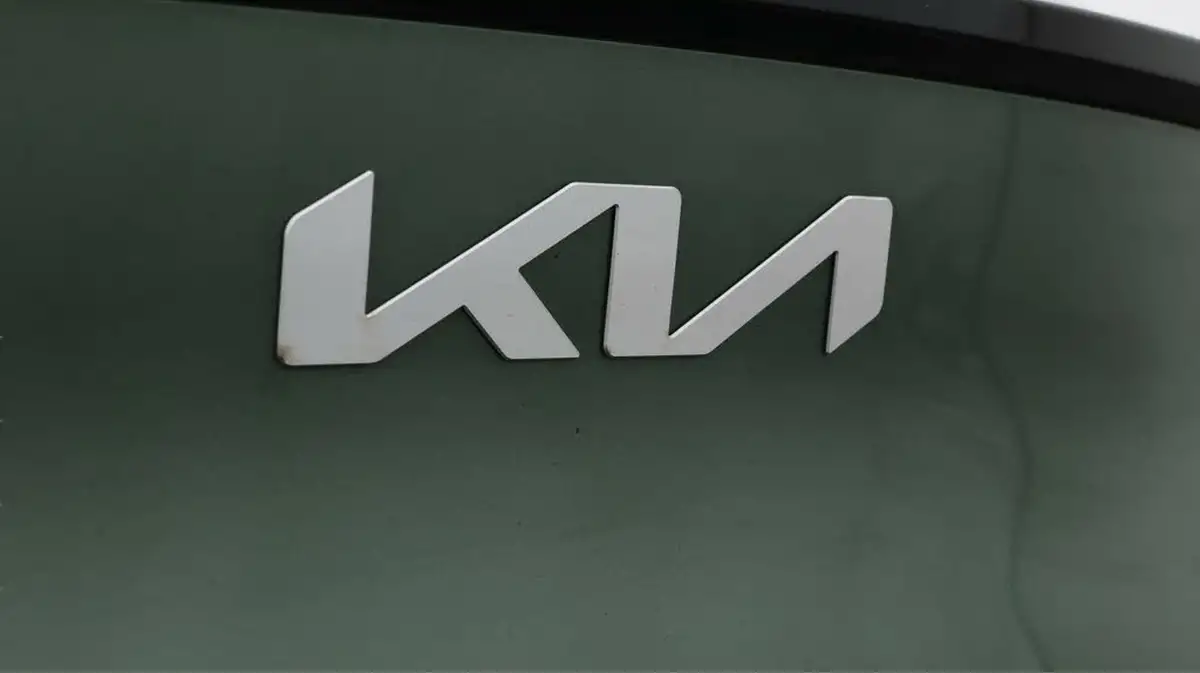2022-kia-sportage-16-t-gdi-gt-line-226bhp-hev-1598cc-auto-big-21