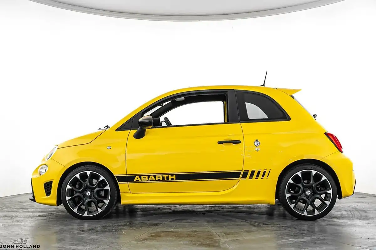 2020-abarth-595-14-tjet-competizione-big-6