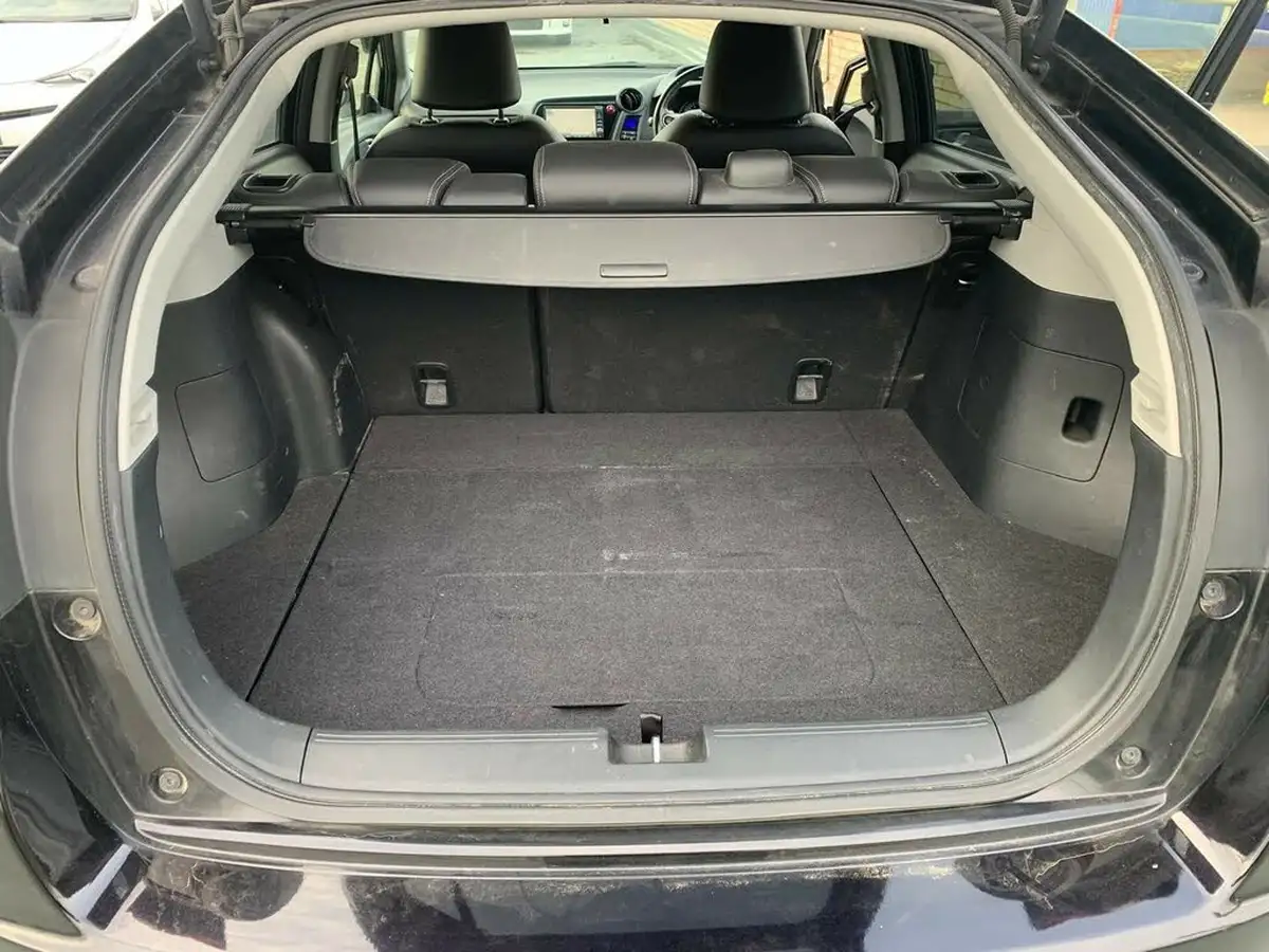 2013-honda-insight-big-12