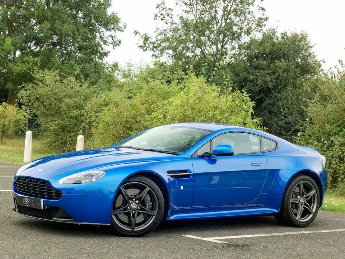 2017-aston-martin-vantage-47-v8-vantage-s-coupe-sportshift-ii-big-3