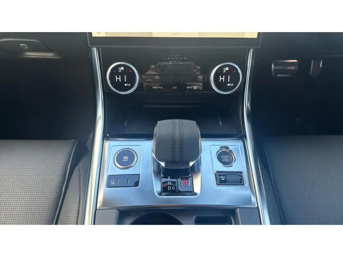 2024-jaguar-xf-20-p300-300-sport-saloon-4d-big-12