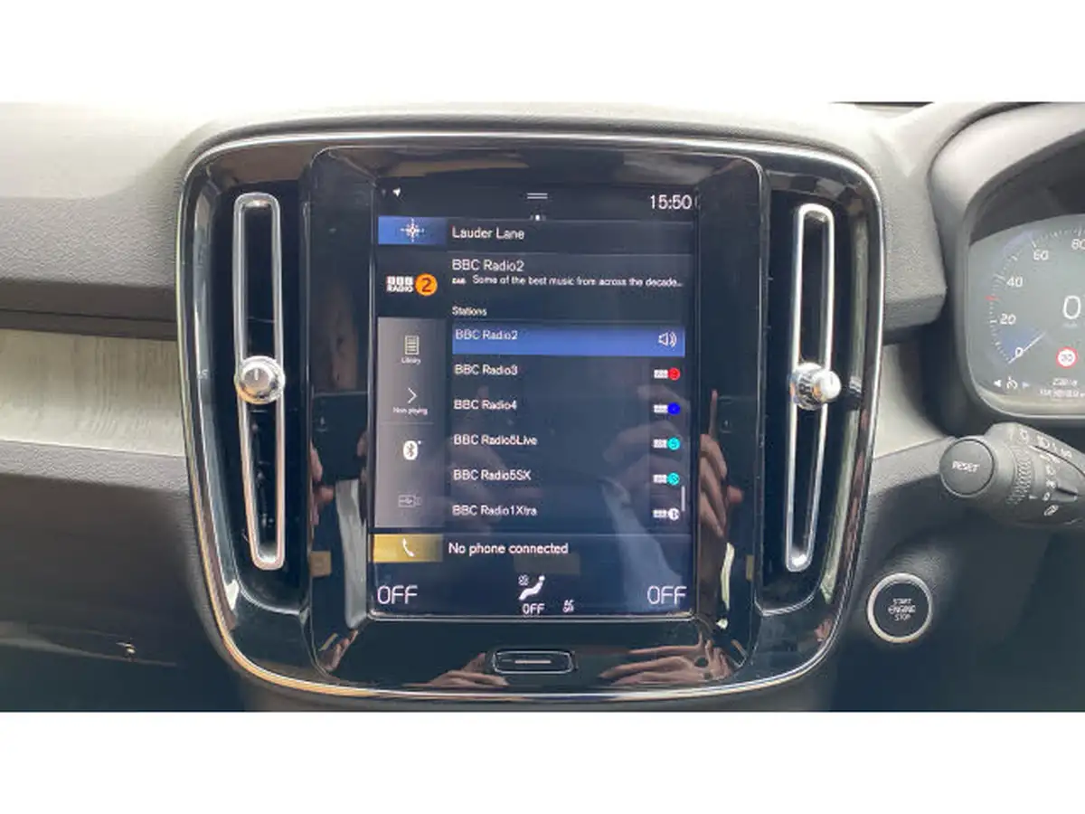2020-volvo-xc40-20-b4-inscription-big-29