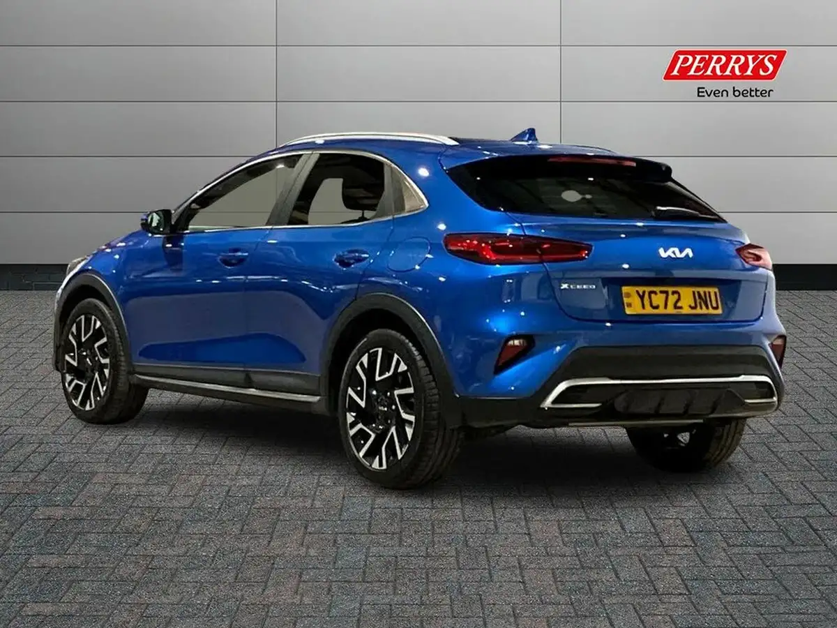2022-kia-xceed-15-t-gdi-3-big-1