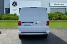 2024-volkswagen-transporter-small-3
