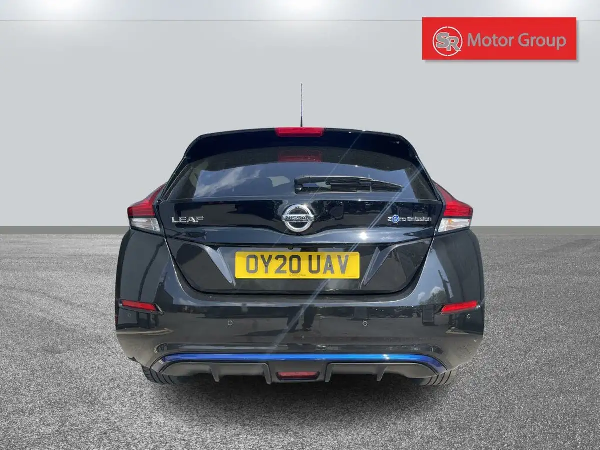 2020-nissan-leaf-e-n-connecta-big-10