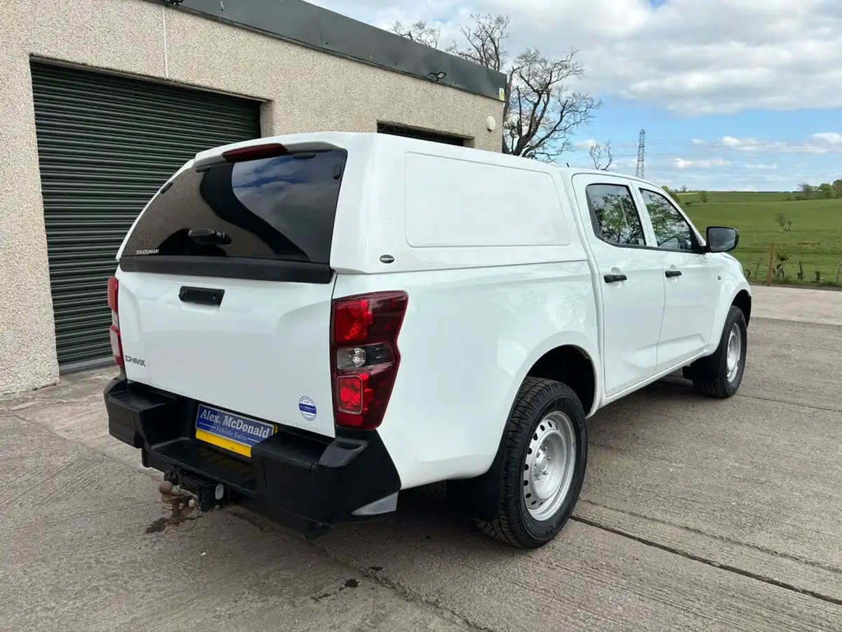 2021-isuzu-d-max-19td-utility-4x4-double-pickup-big-4