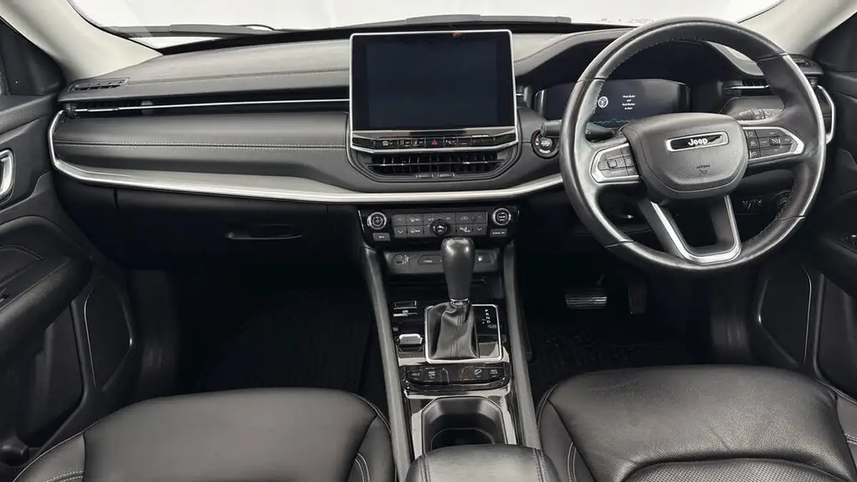 2023-jeep-compass-13-gse-s-big-10