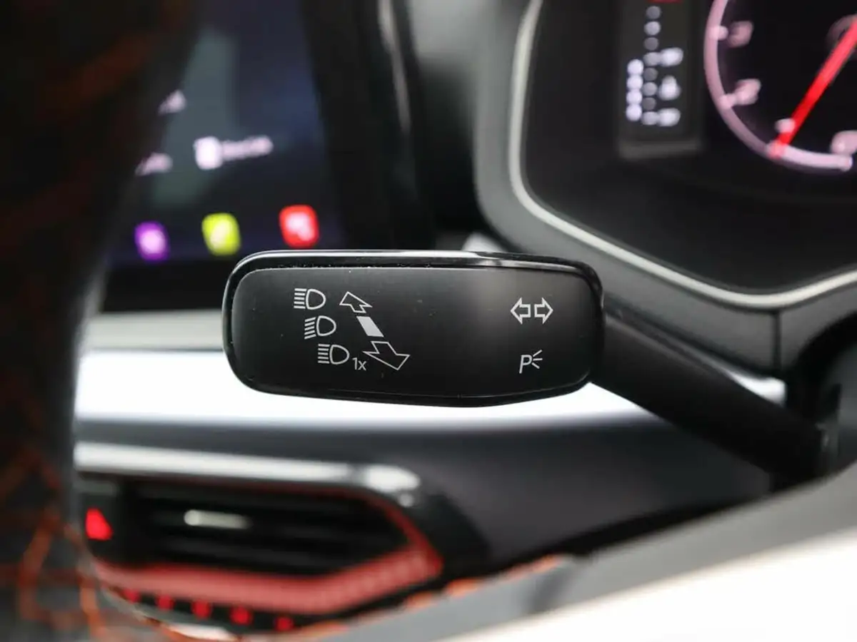 2022-seat-arona-10-tsi-fr-sport-big-31