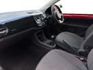 2013-volkswagen-up-10-move-up-bluemotion-tech-3d-small-14