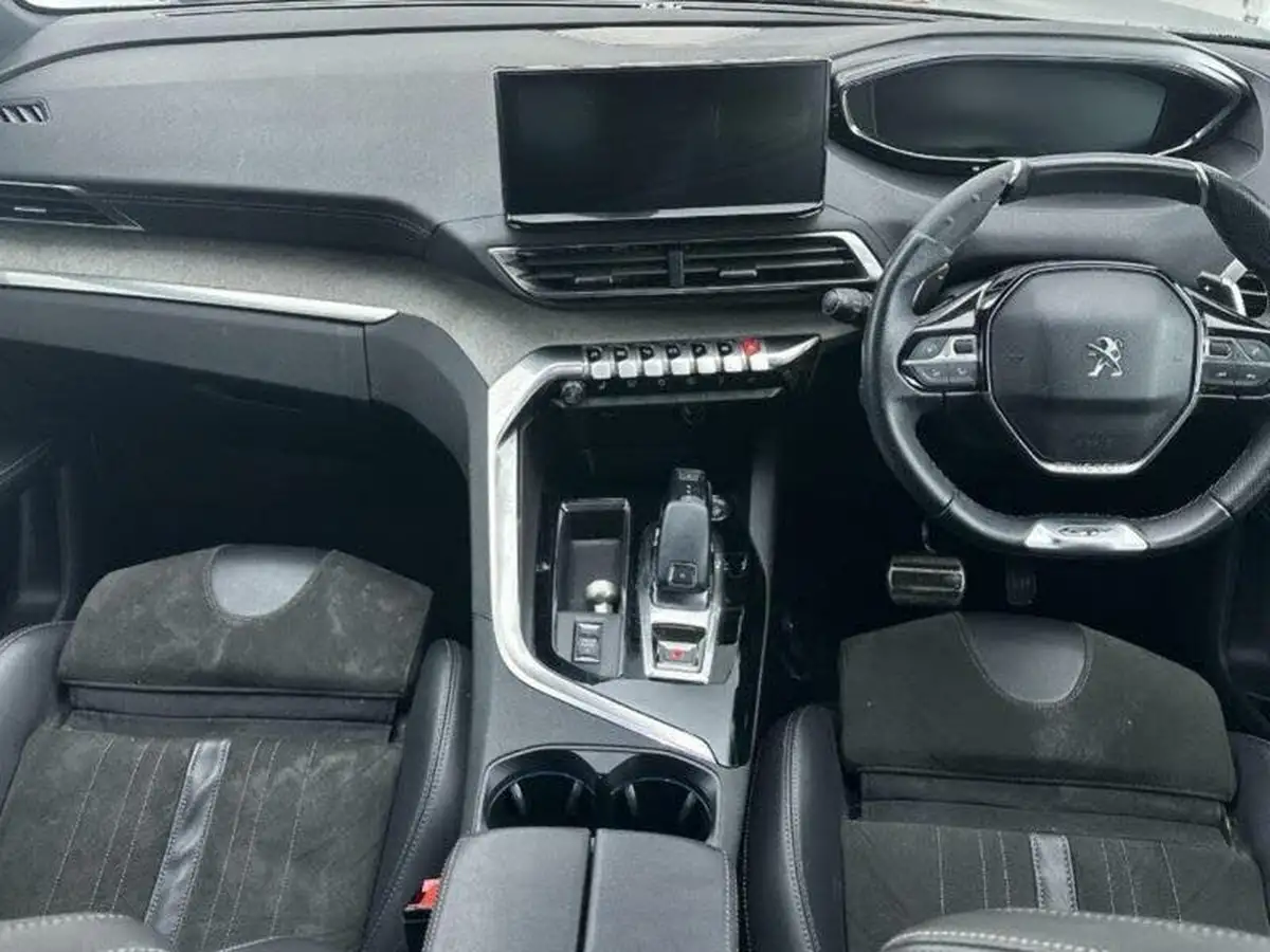 2022-peugeot-5008-suv-12-puretech-gt-premium-big-6