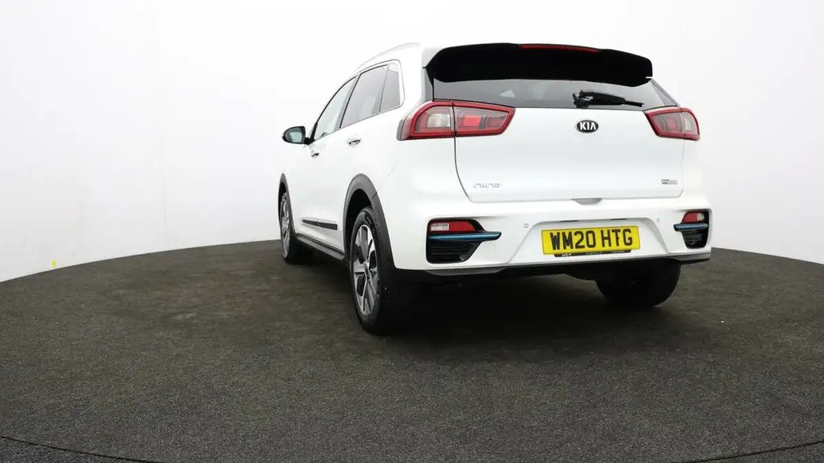 2020-kia-e-niro-ev-first-edition-big-78