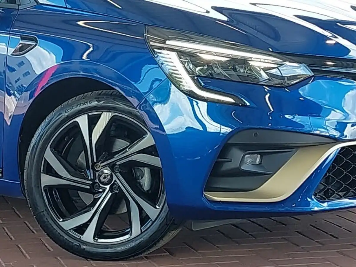 2023-renault-clio-16-engineered-big-8