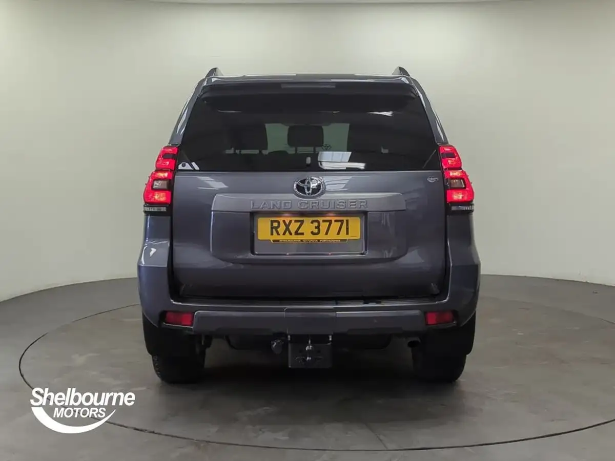 2021-toyota-land-cruiser-28d-4d-active-5st-3d-big-12