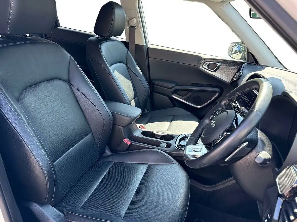 2022-kia-soul-ev-maxx-big-1
