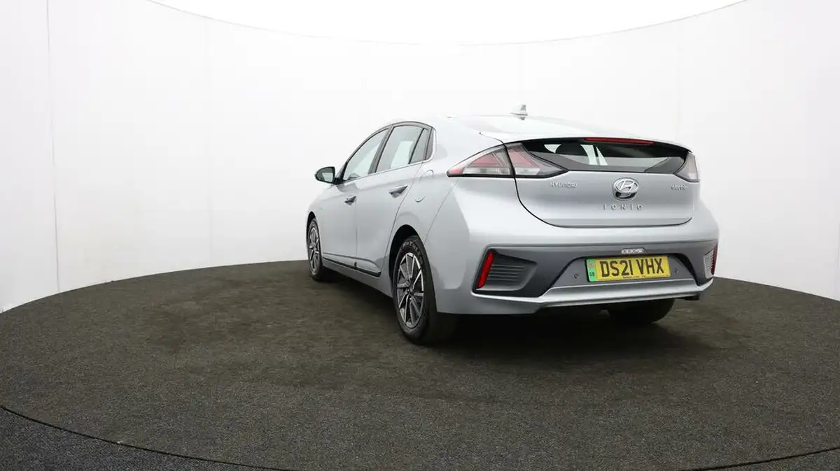 2021-hyundai-ioniq-e-premium-electric-100kw-big-79